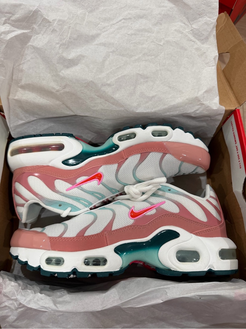 Nike air maxx Pink, Teal & White Athletic Sneakers